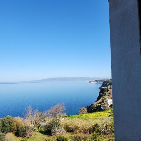 La Terrazza Di Rovaglioso Lägenhet Palmi Exteriör bild